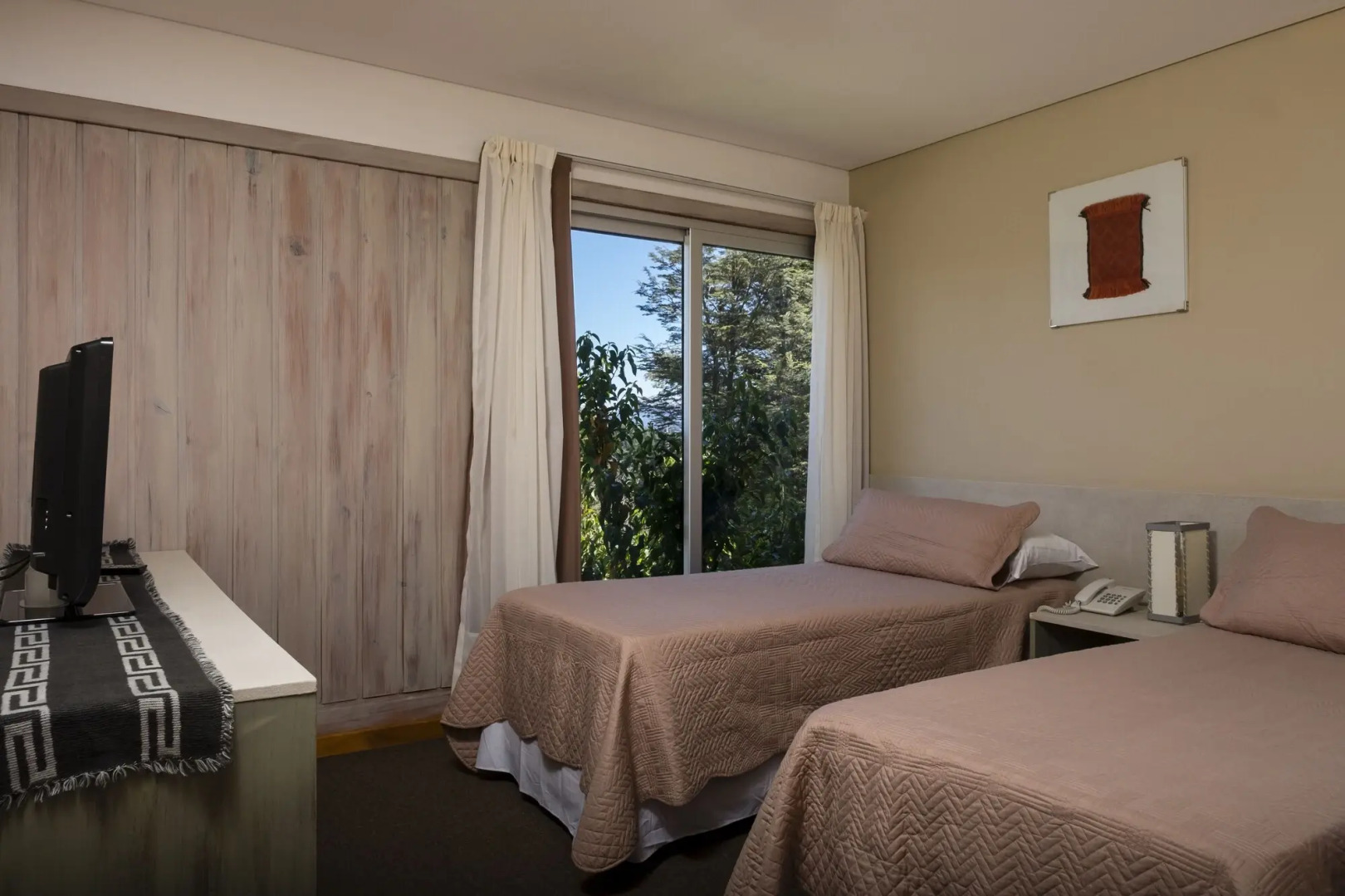 Bahía Montaña Hotel