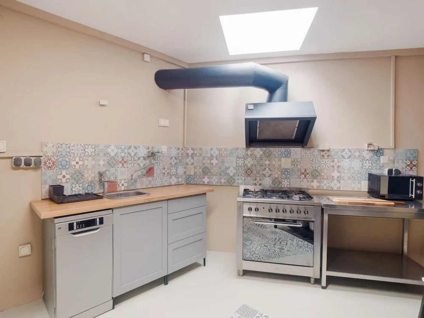 Holiday Home by Rhine Near Burg Maus