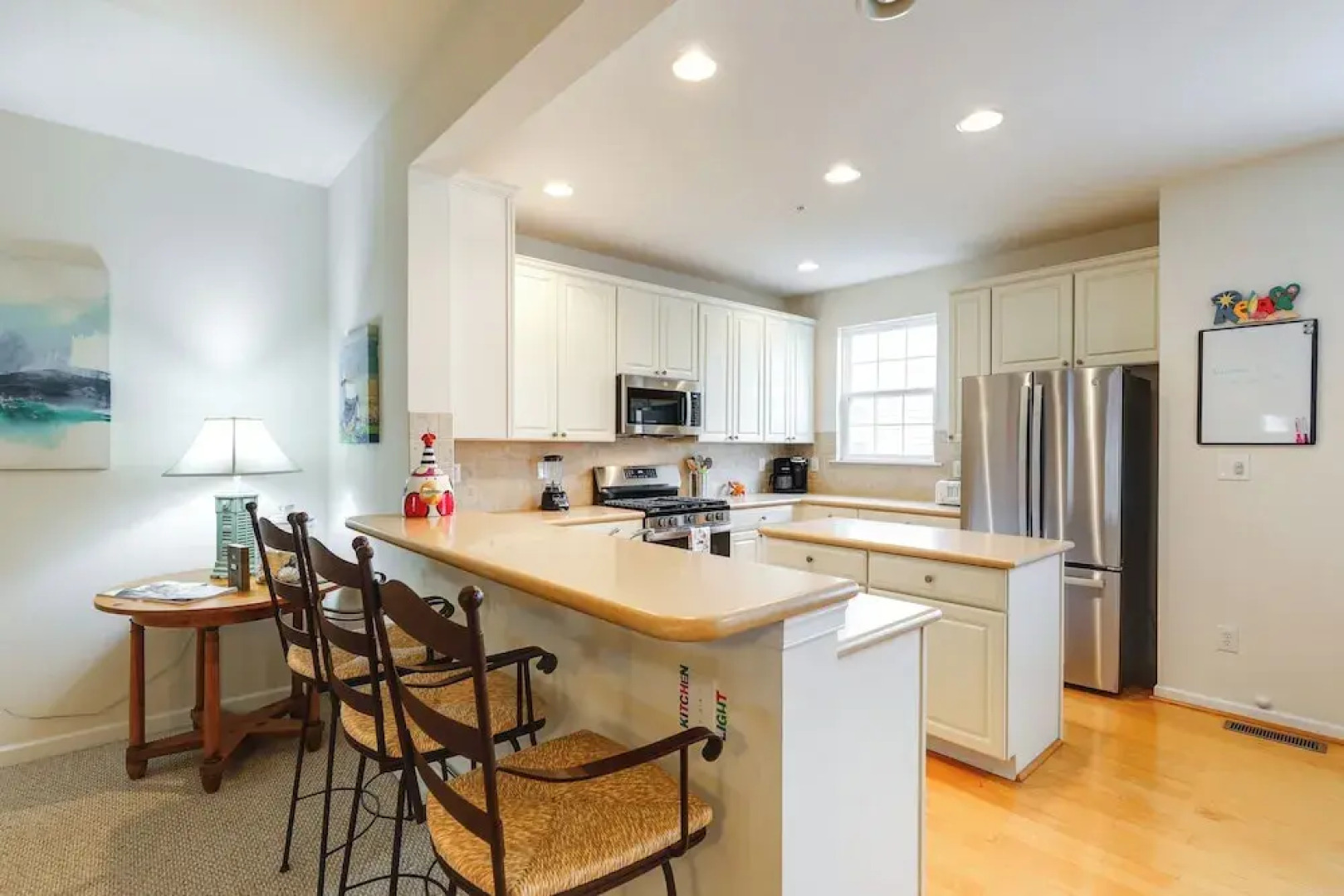 Shared Pool & Bay Access: Ocean View Retreat