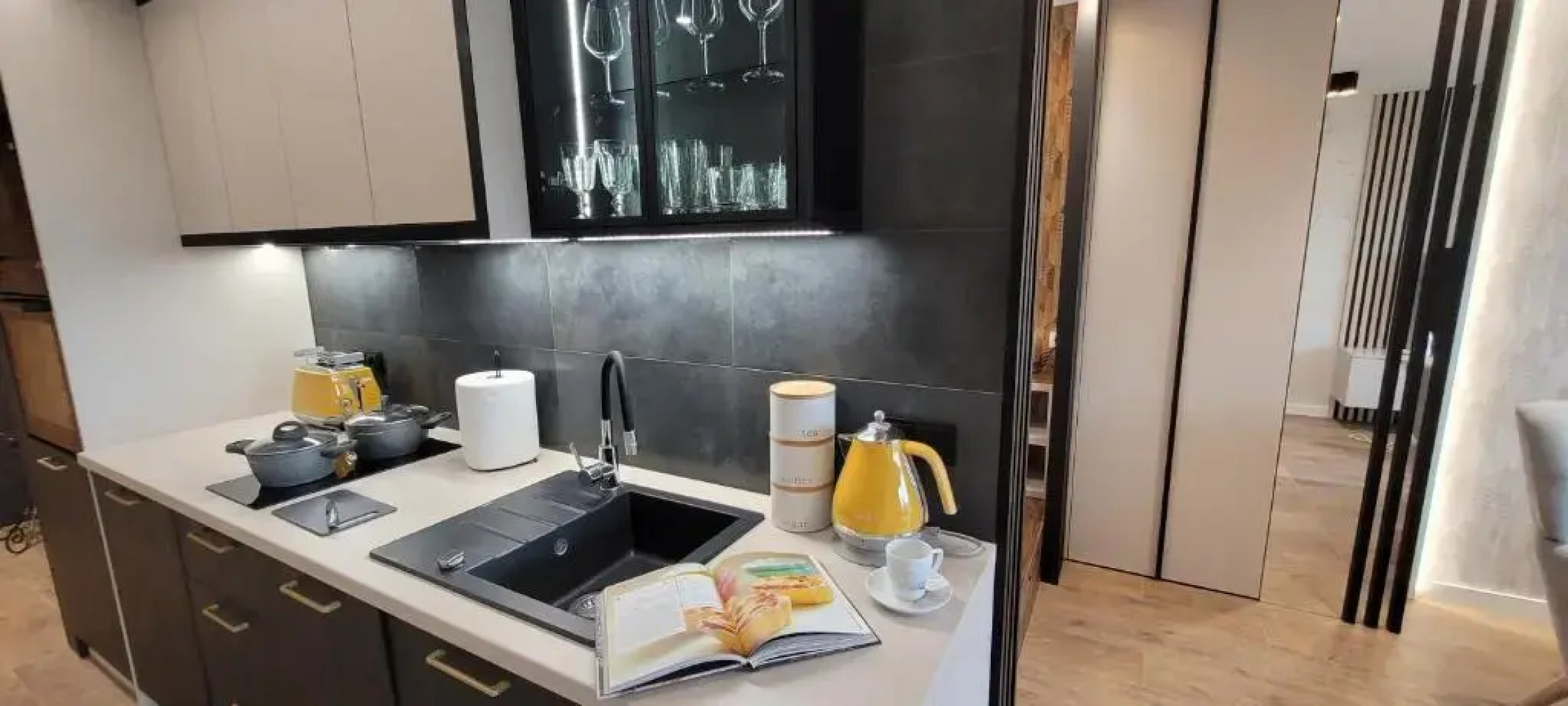 PLATiNIUM RESIDENCE&SPA BASEN-SAUNA CENTRUM