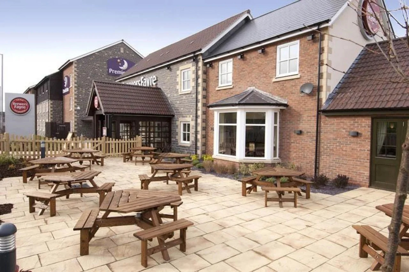 Premier Inn Glastonbury