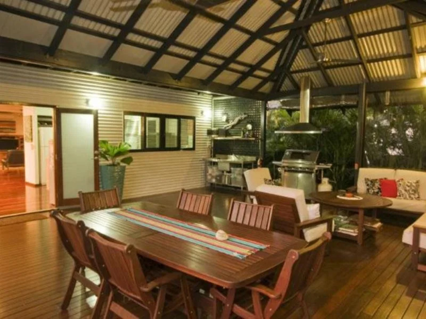 BroomeTown B&B