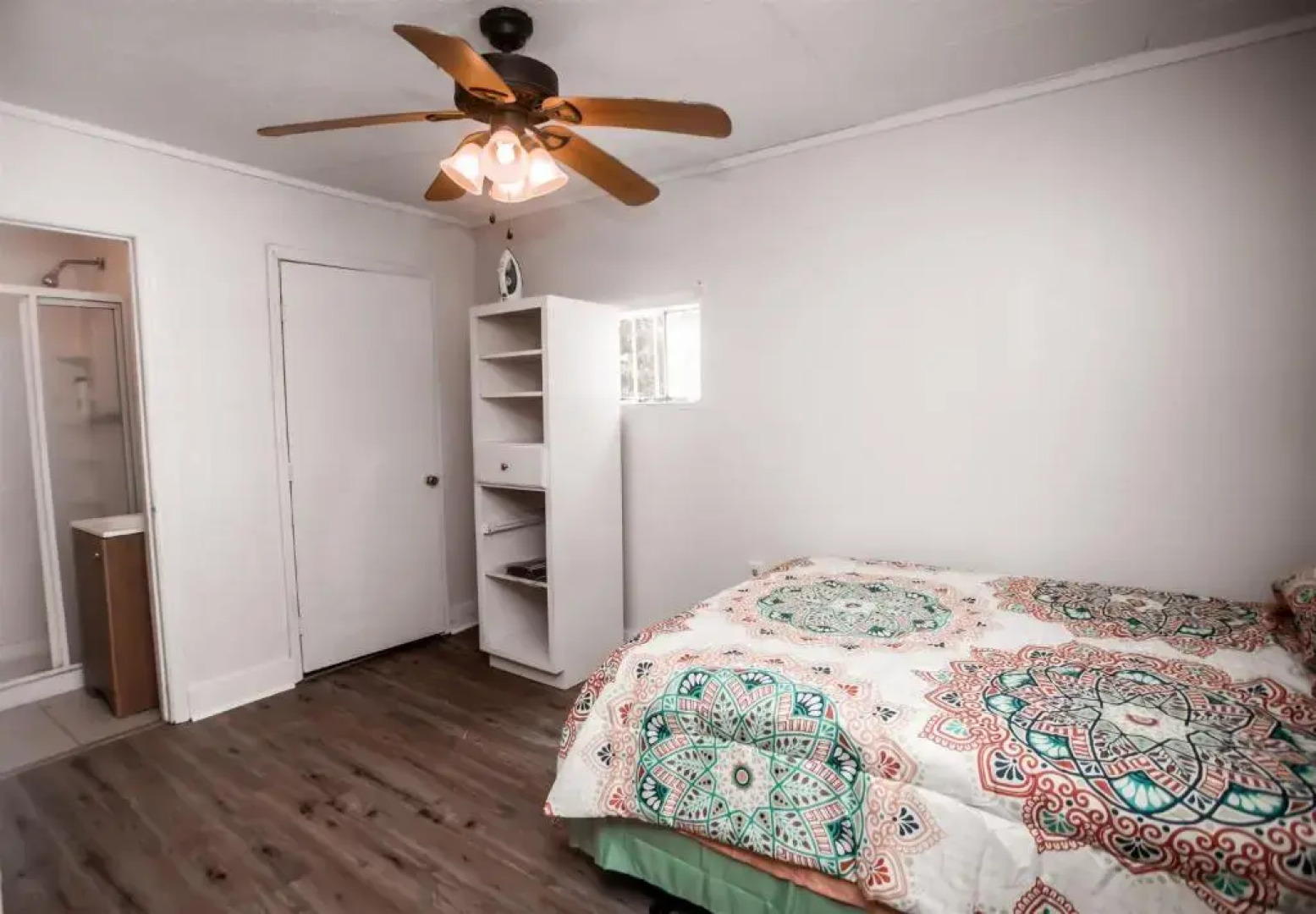 HISTORIC HILL APT2 (Downstairs)