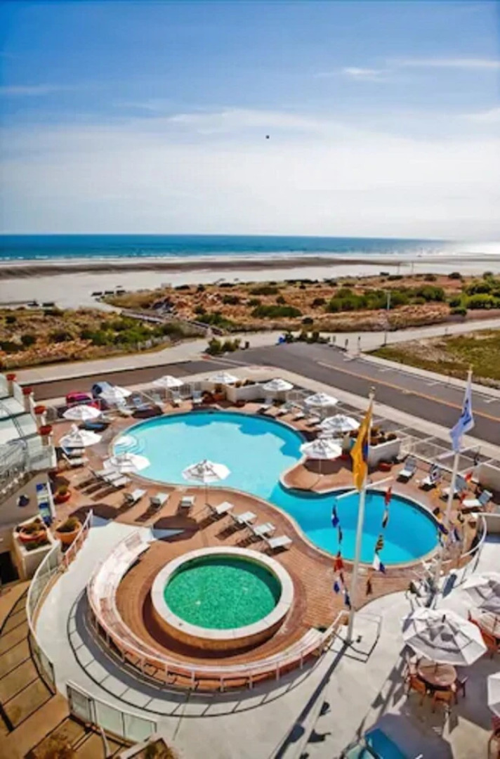 Port Royal Oceanfront Hotel