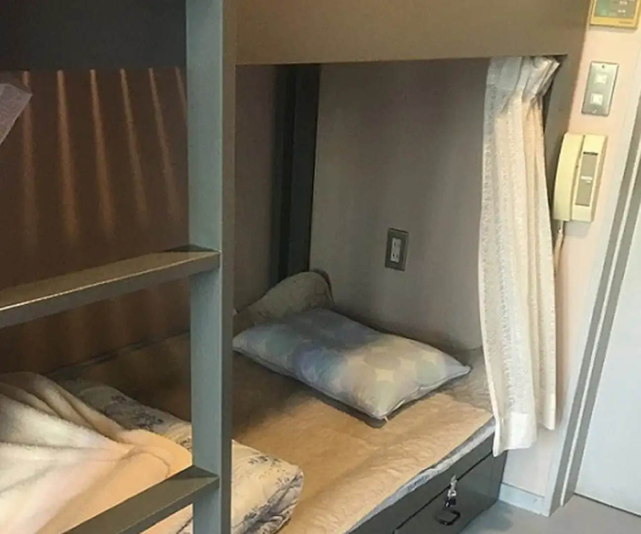 Narita Airport Samurai Hostel