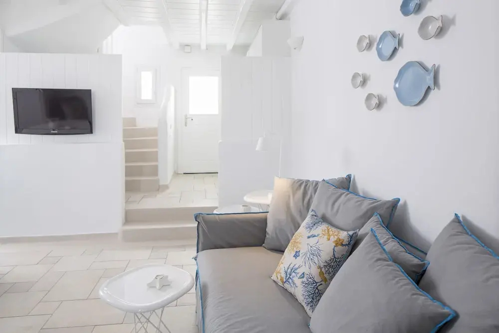 Kostantis Summer Villas and Suites