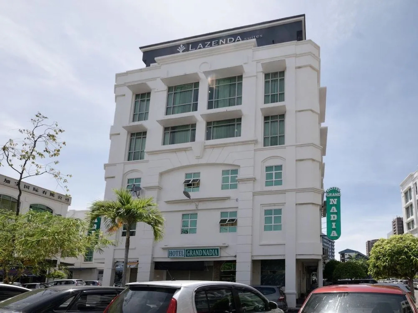 OYO 892 Hotel Grand Nadia