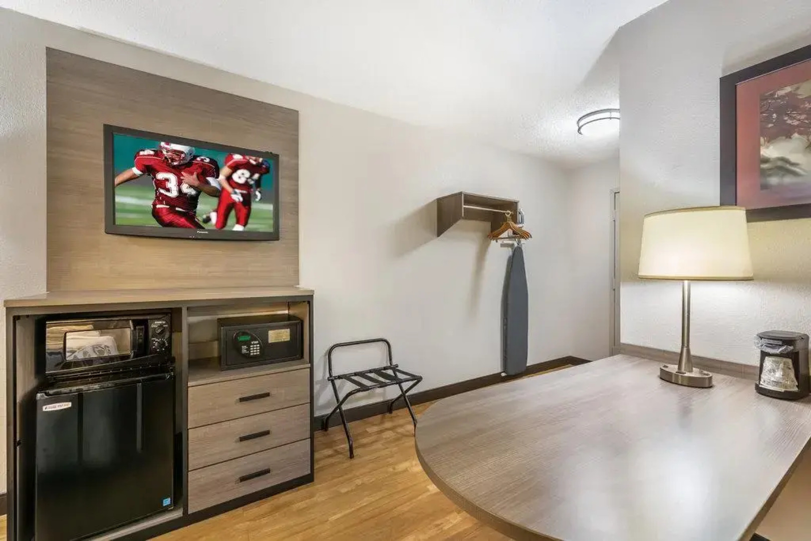 Red Roof Inn Erie – I-90