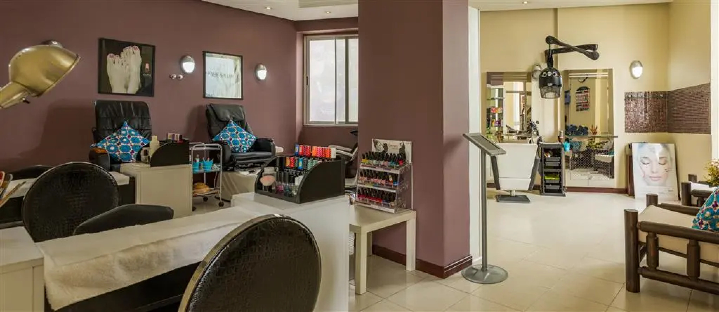 The African Regent Hotel