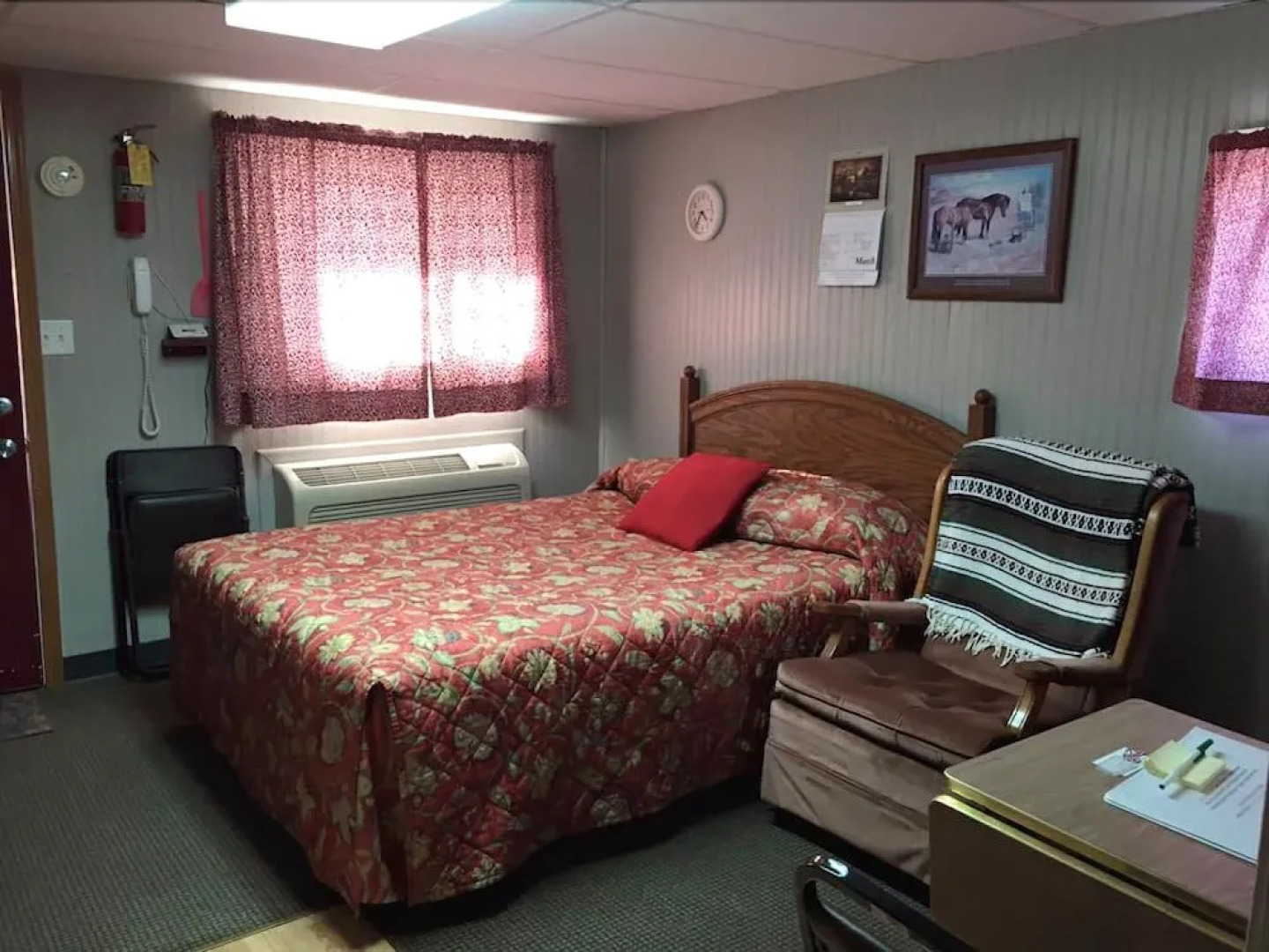 Town N' Country Motel