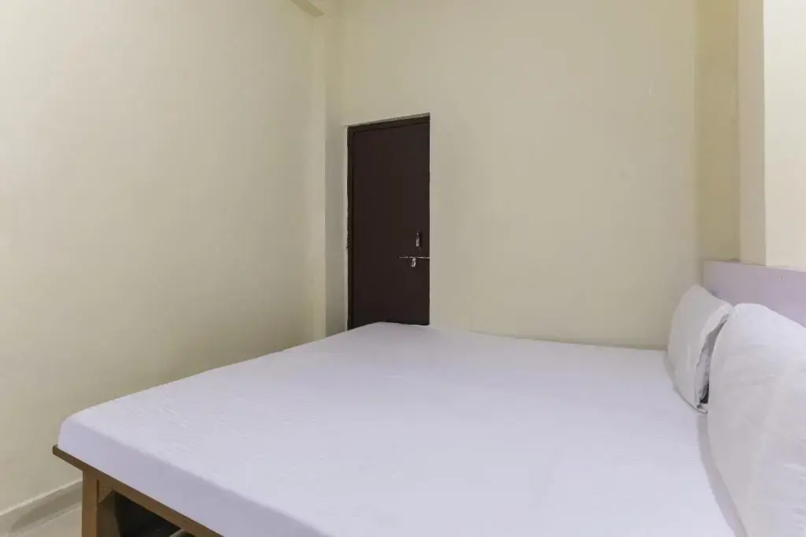 G Star Hotel by OYO Rooms