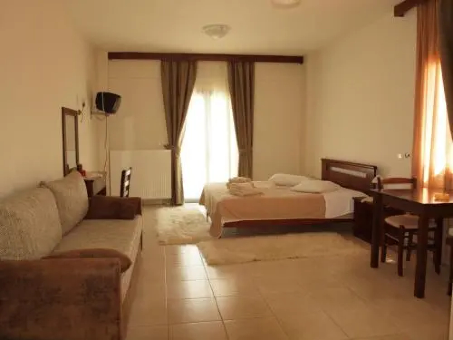 Hotel Athina