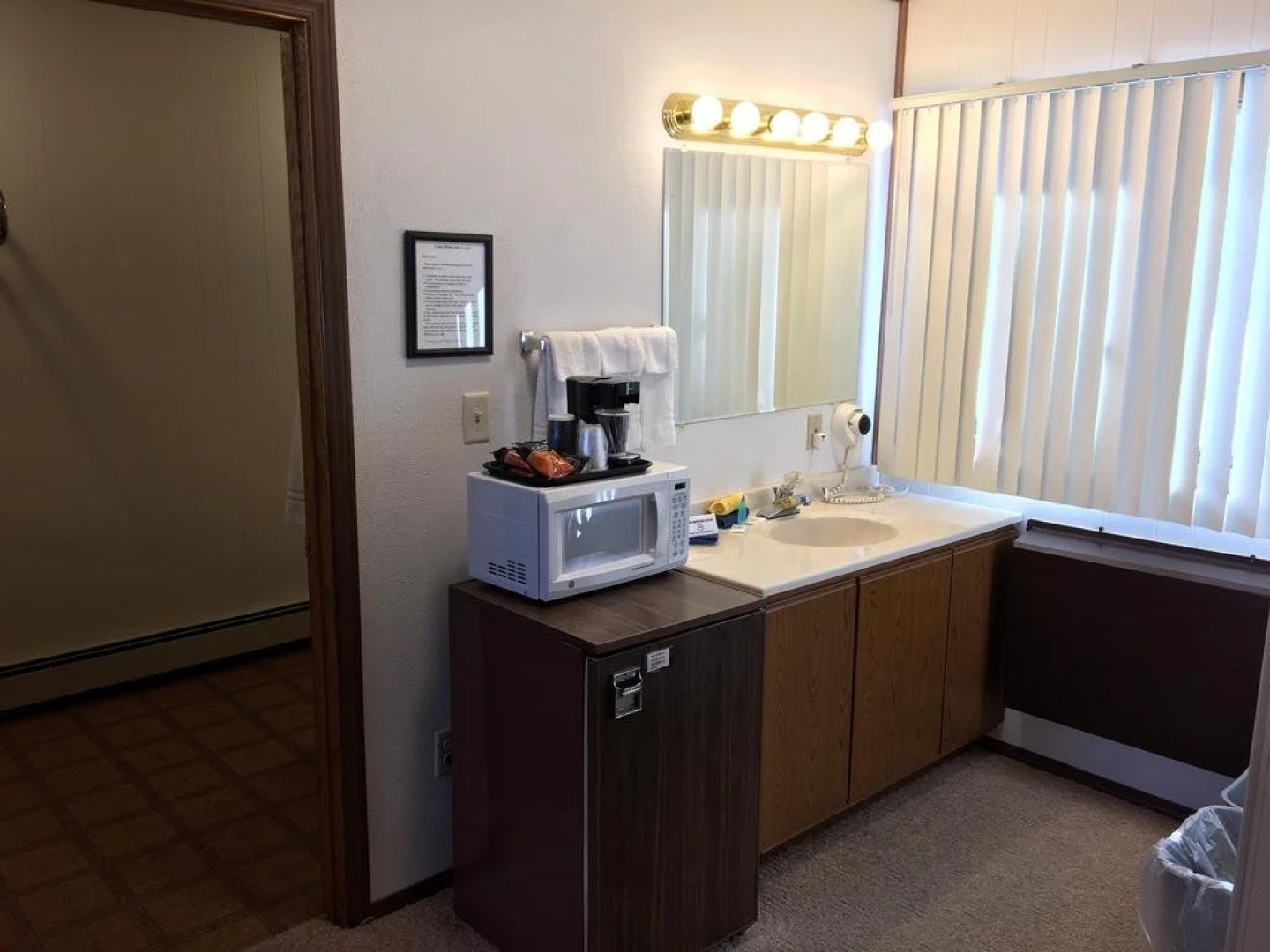 Coho Motel and Suites