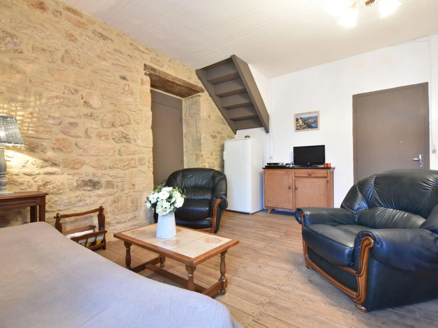 Vintage Holiday Home in Besse with Swimming Pool