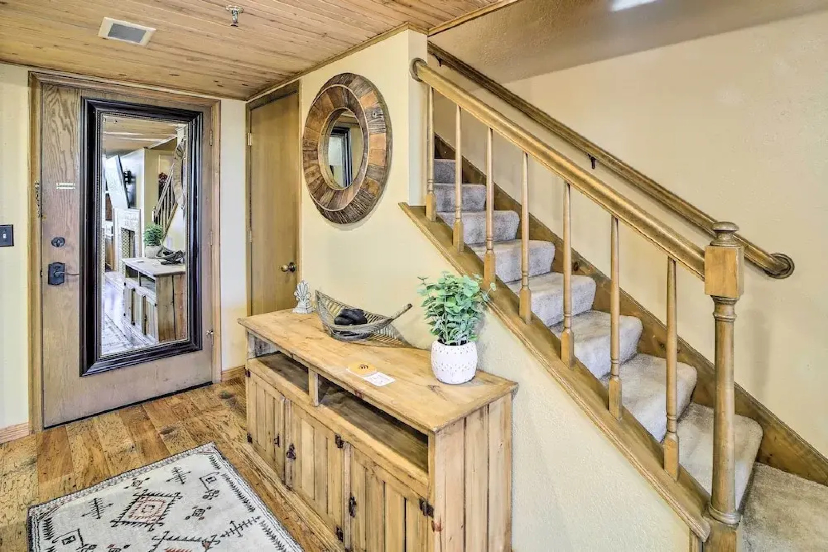 Balcony w/ Hot Tub: Monkey Island Vacation Rental!