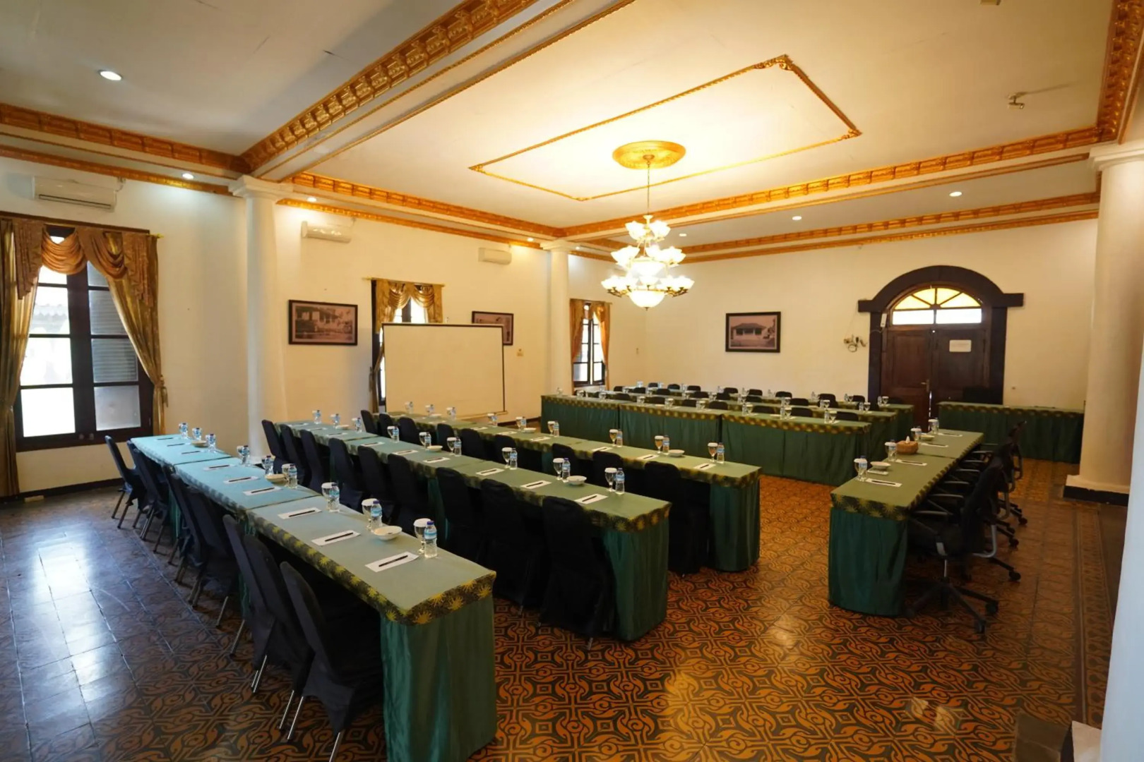 Horison Resort Tlogo Semarang