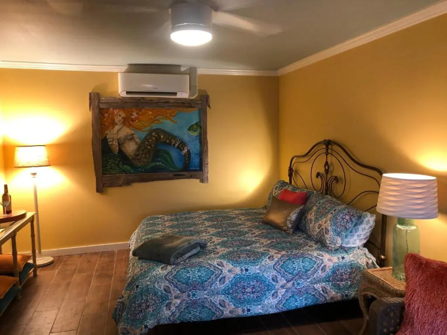 Island View Cottages