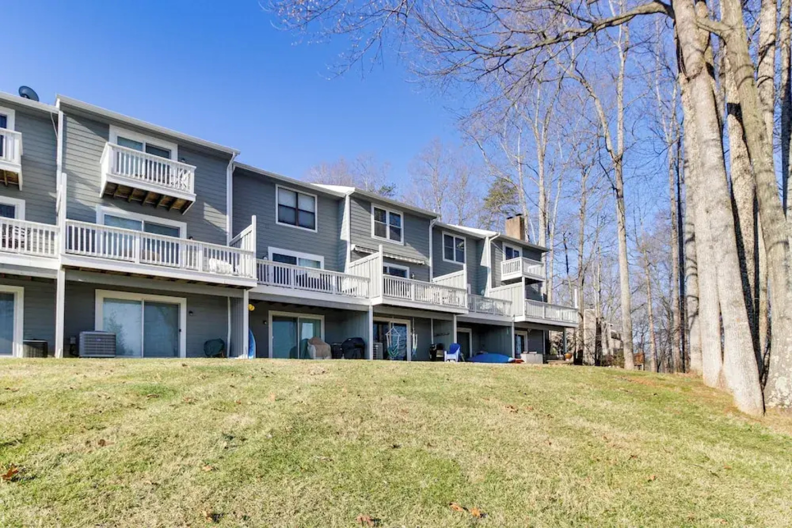 Lakefront Moneta Home w/ Community Dock!