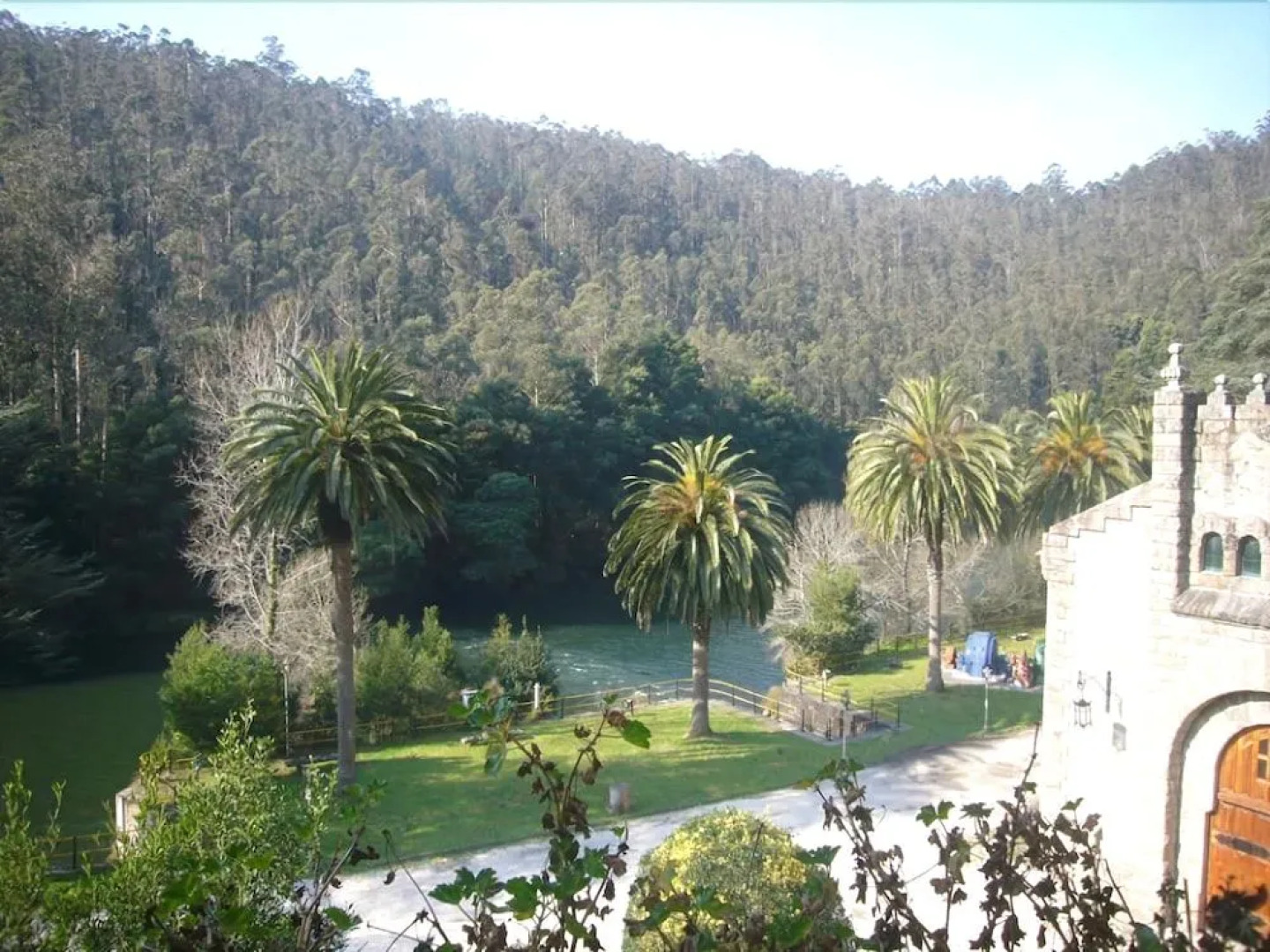 Hotel de Naturaleza Pesquería del Tambre