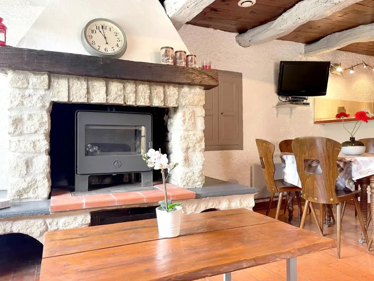 Maison de 2 chambres avec piscine partagee jardin amenage et wifi a La Roche sur le Buis