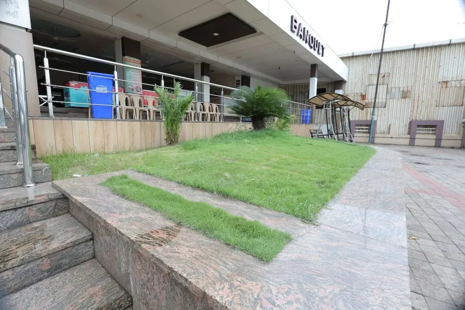 The Horizon Hotel Surat