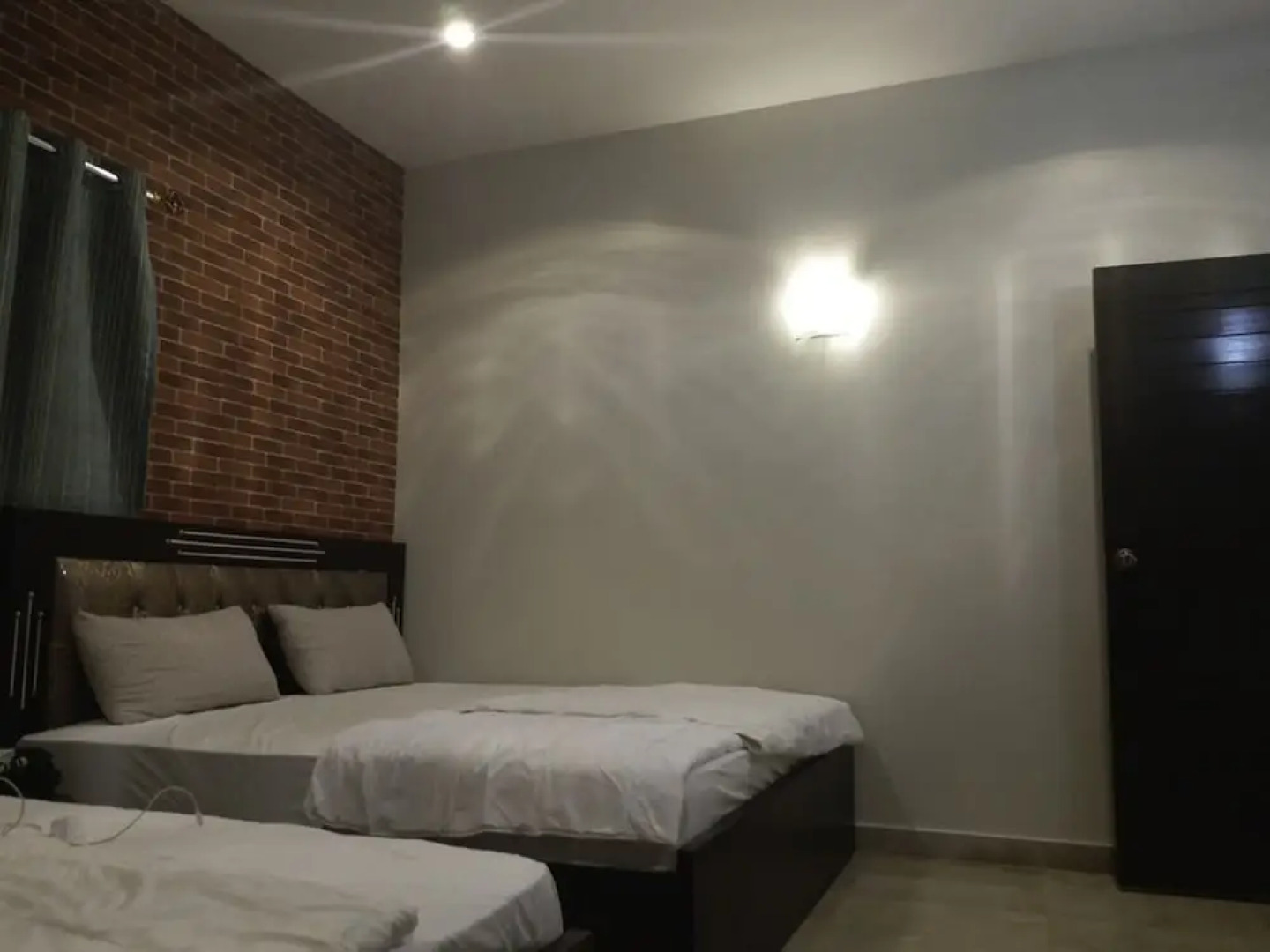 Elegant Palace Guest House