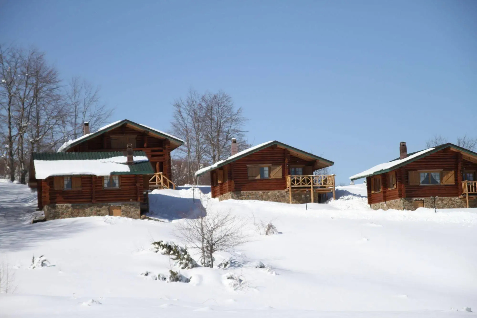 Sfendamos Wood Village