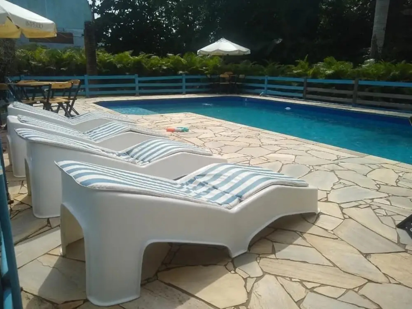 Francis Hotel Pousada