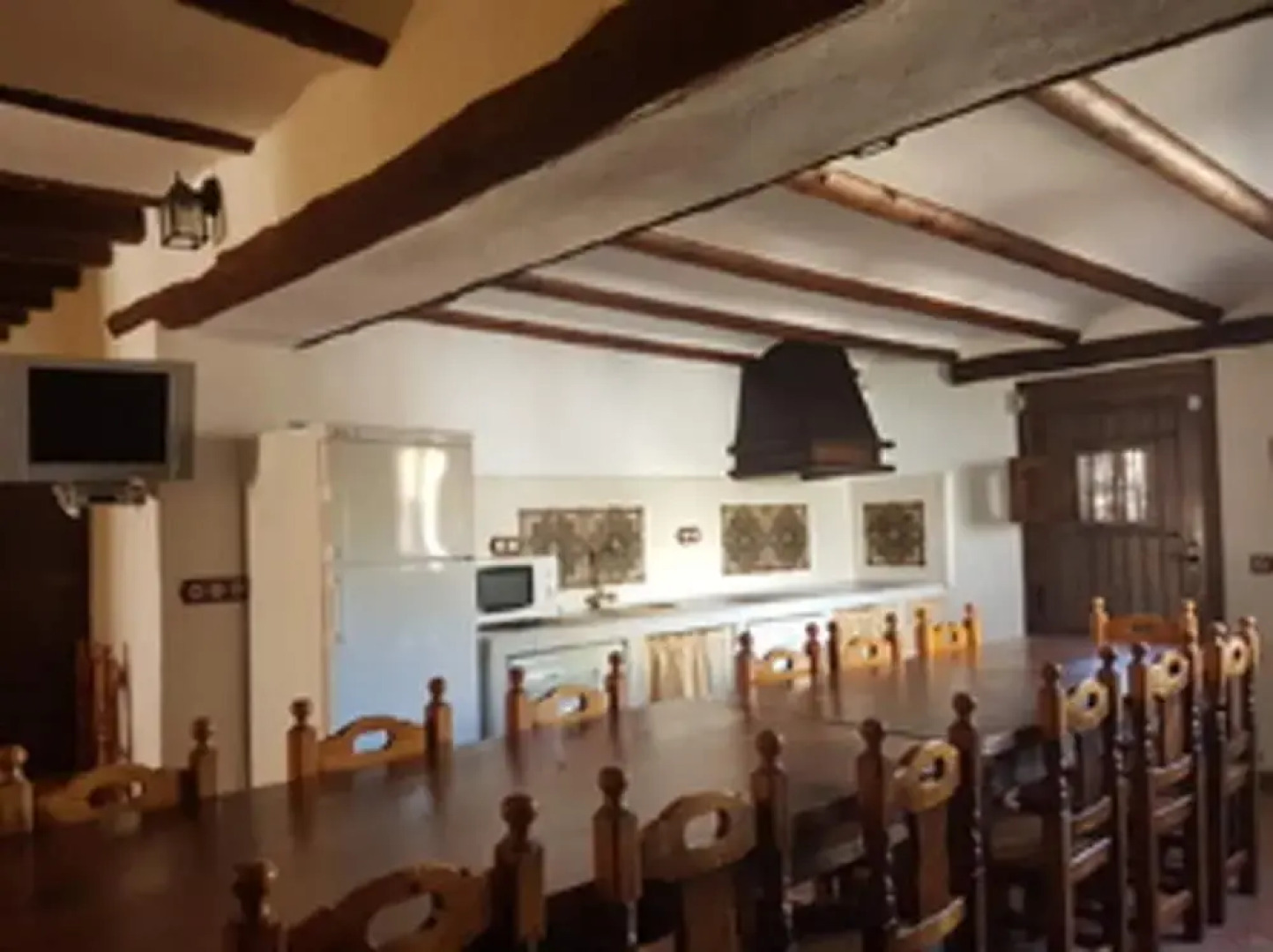 Apartment With 4 Bedrooms in Fontanar, With Wonderful Mountain View, Private Pool, Enclosed Garden - 200 km From the Slopes