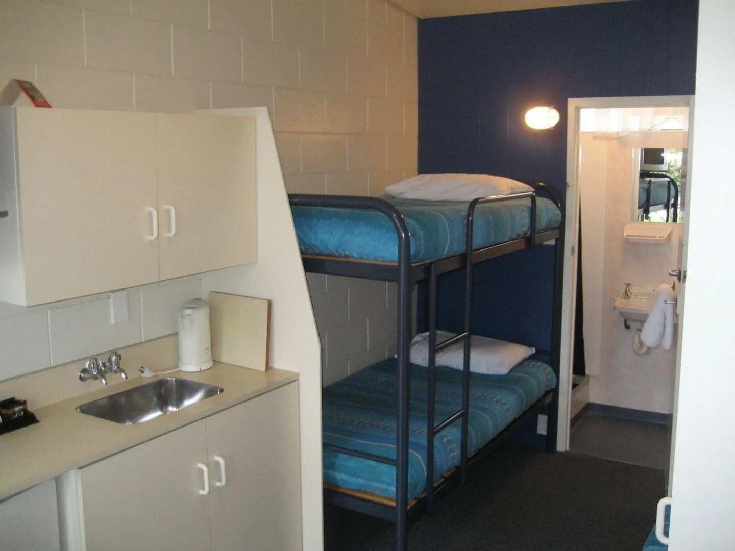 Amber Kiwi Holiday Park & Motel