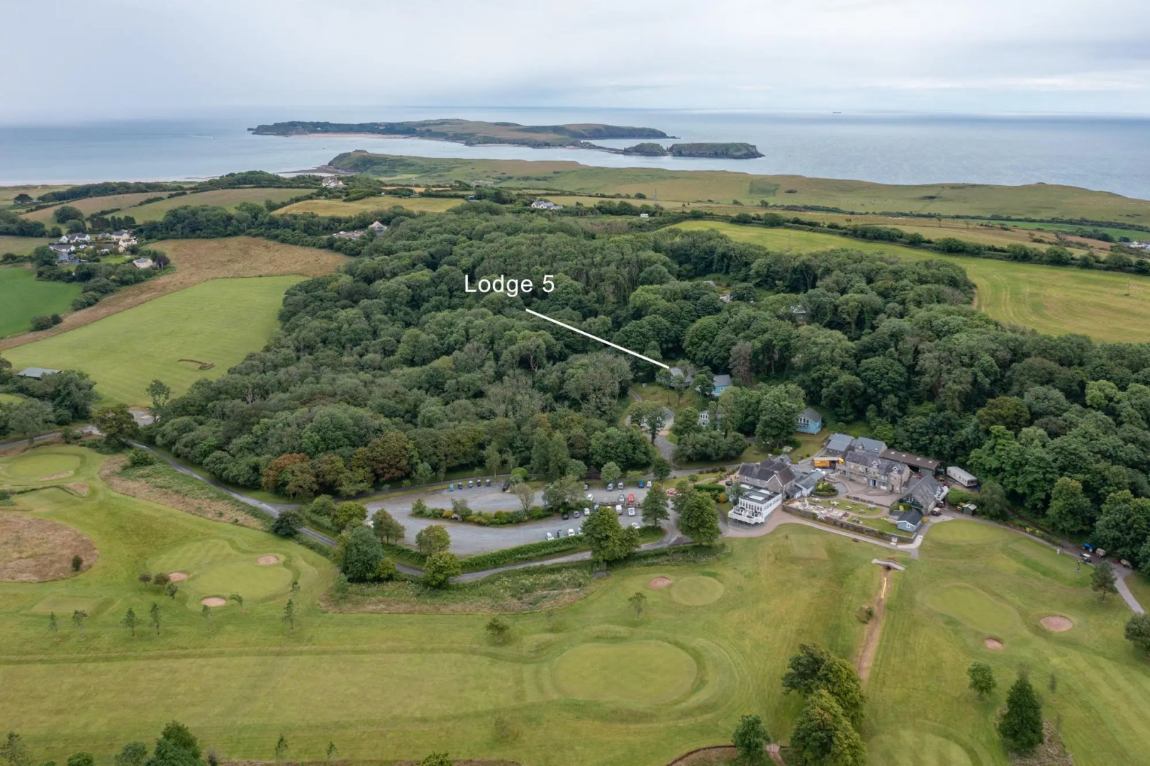 Lodge 5 Longbury - Luxury Lodge, Golf Course Views, Restaurant and Spa Facilites