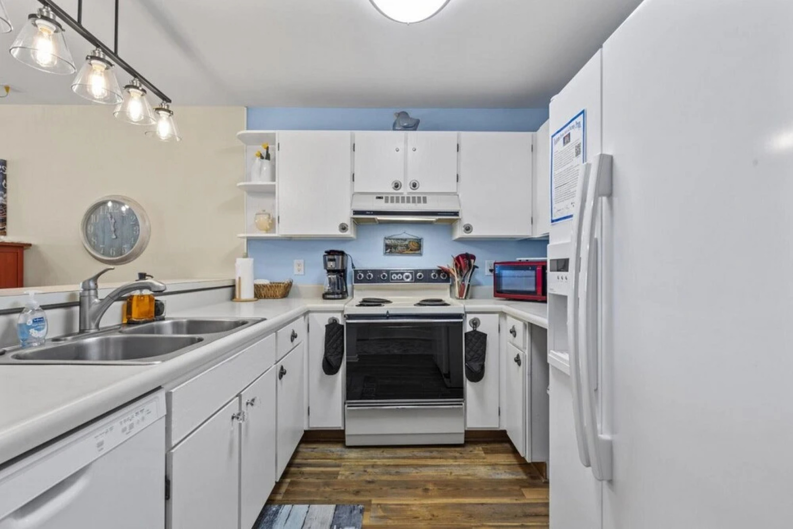 Point Prospect Shores