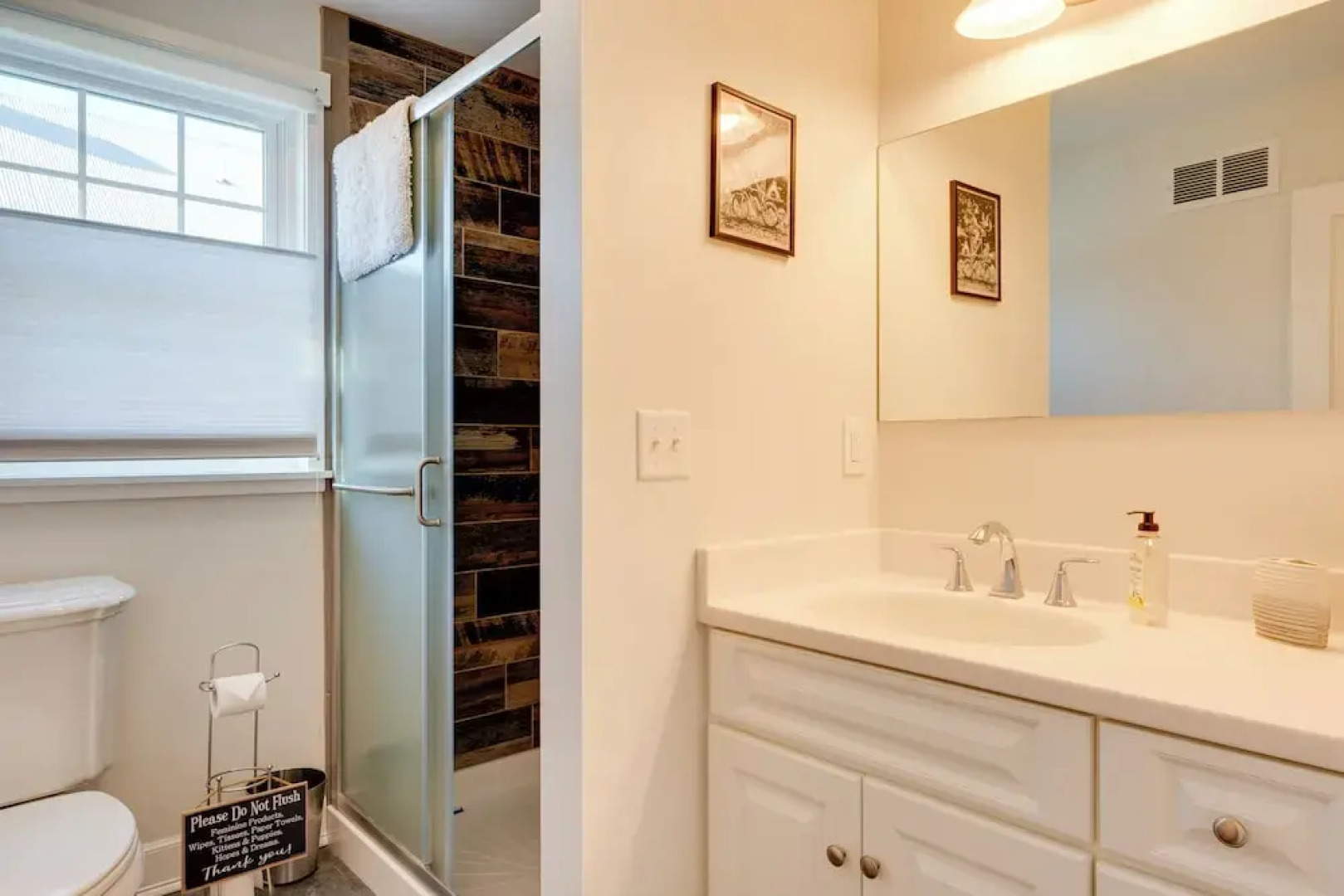 Charming Farmhouse: Walk to Village + Trails!