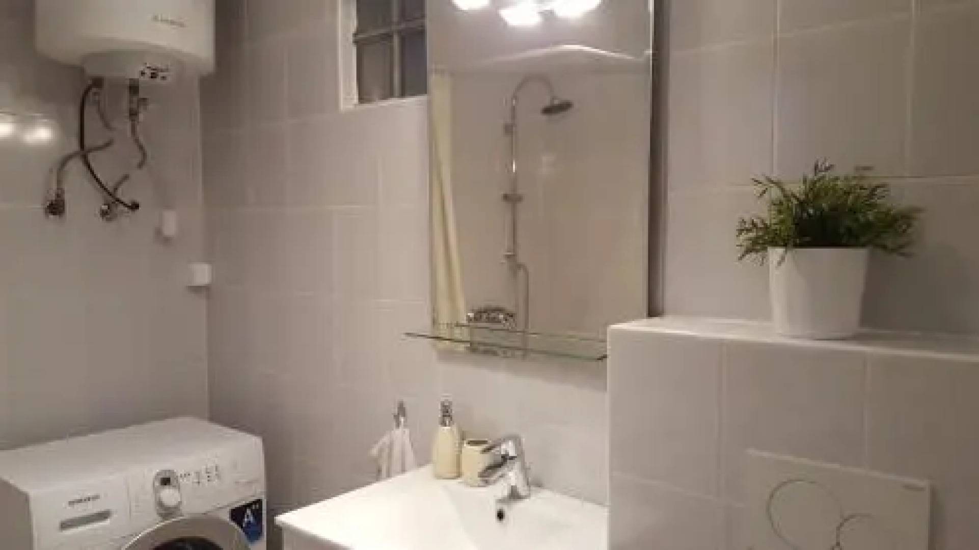 Zrínyi 11 Apartments