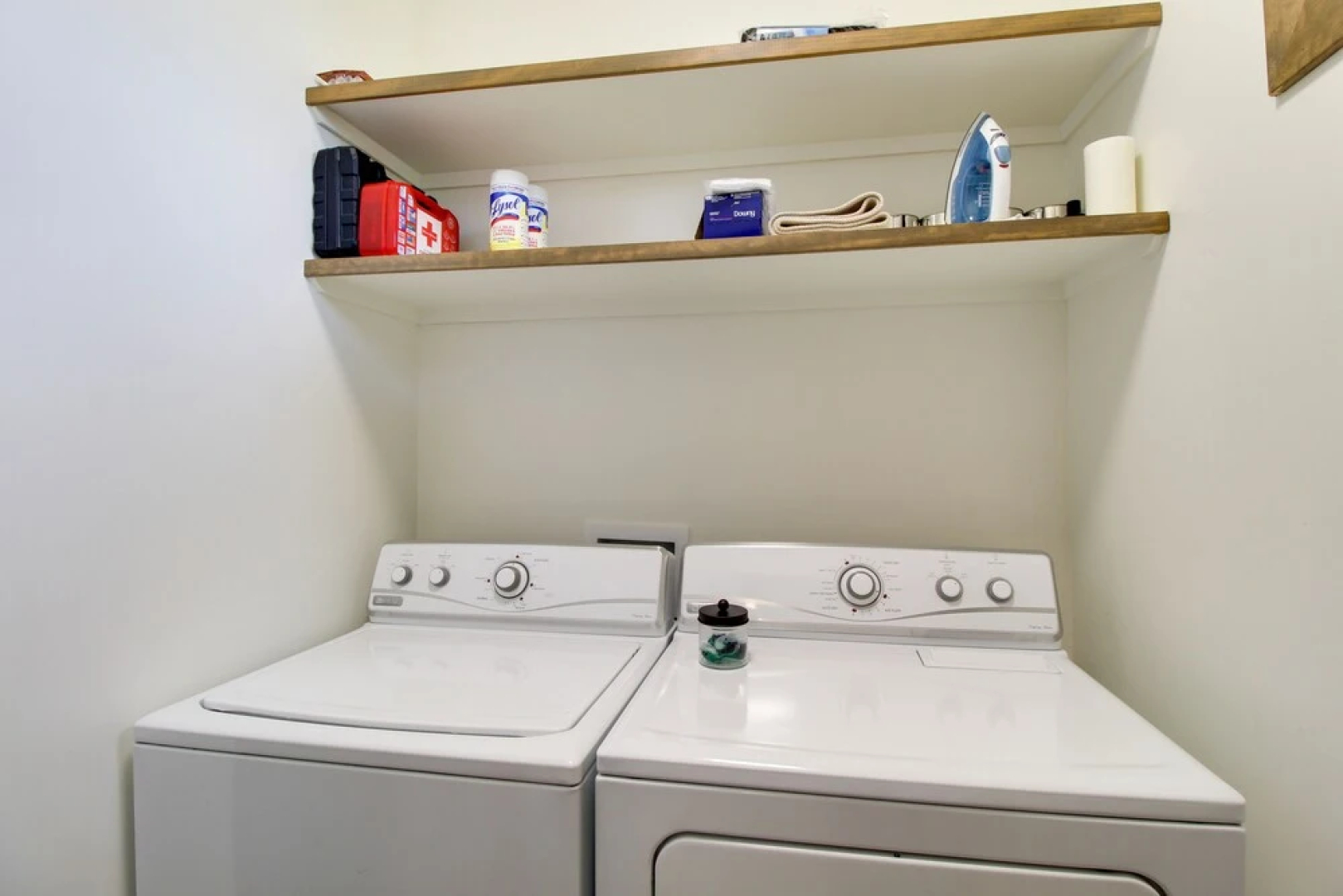 Show Low Cabin w/ Deck, Near Golfing & Hiking!