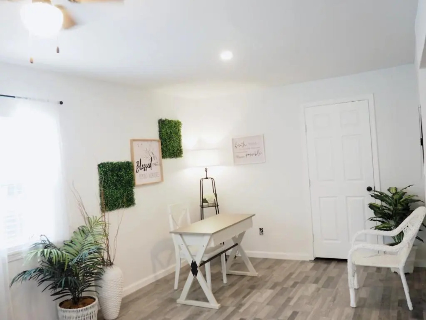 Newly Renovated, Modern 3 Bedroom 2 Bath Farmhouse in the City