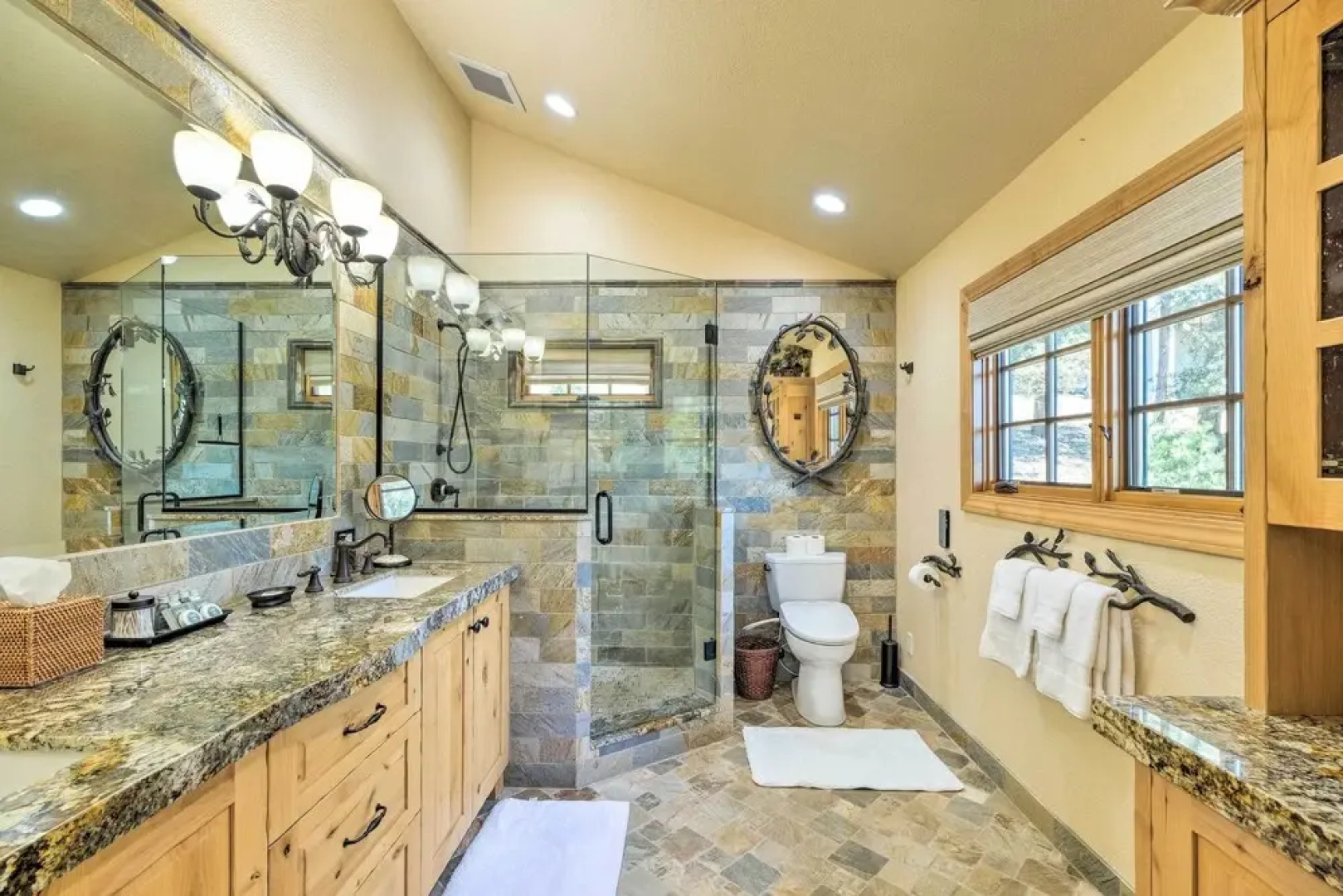 Groveland Lake House w/ Hot Tub & Water Views
