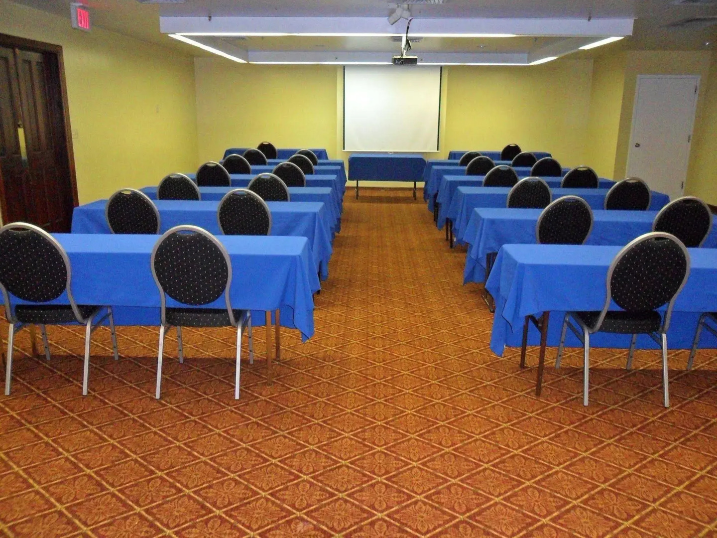 Chase Suite Hotel Newark-Fremont