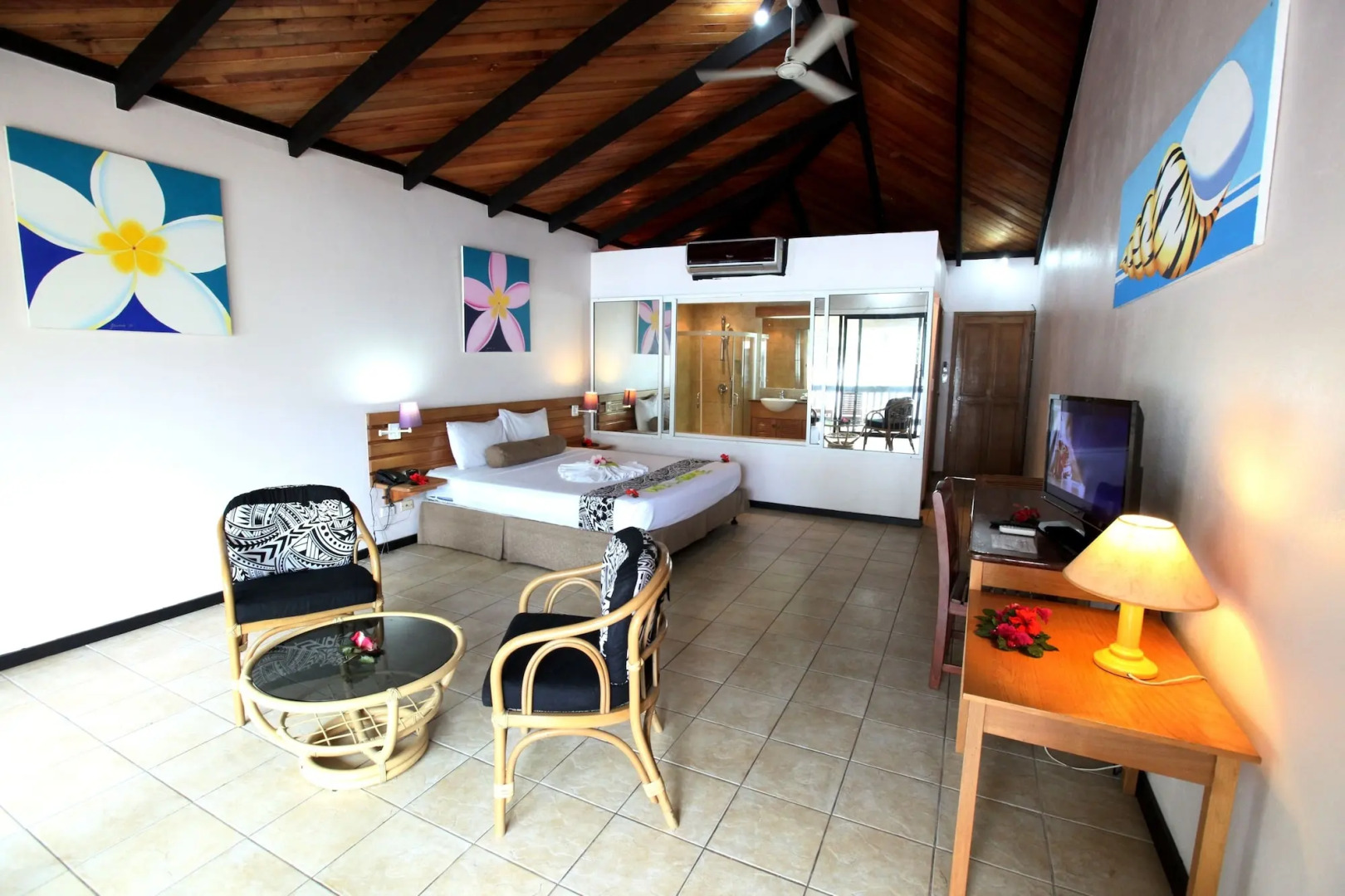 Anchorage Beach Resort