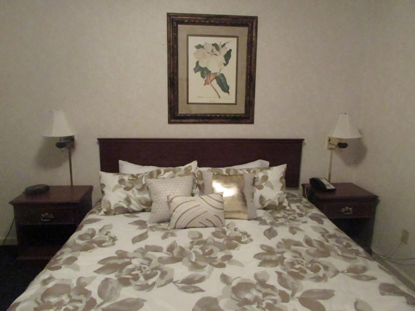 Plantation Oaks Suites & Inn
