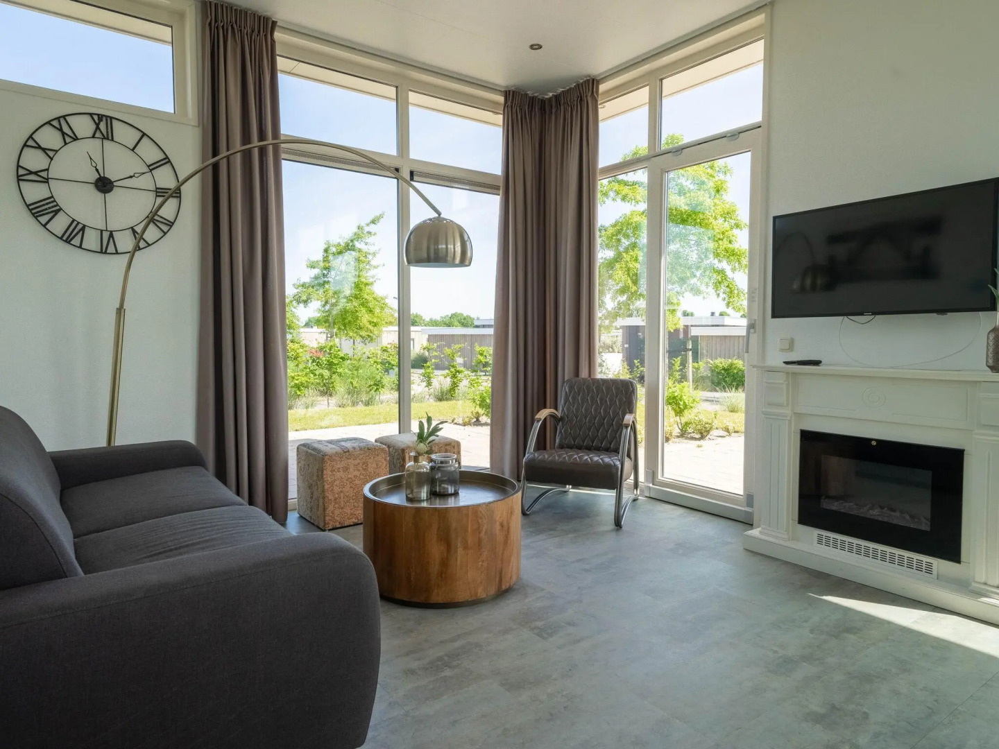 Comfy chalet with dishwasher near a nature reserve