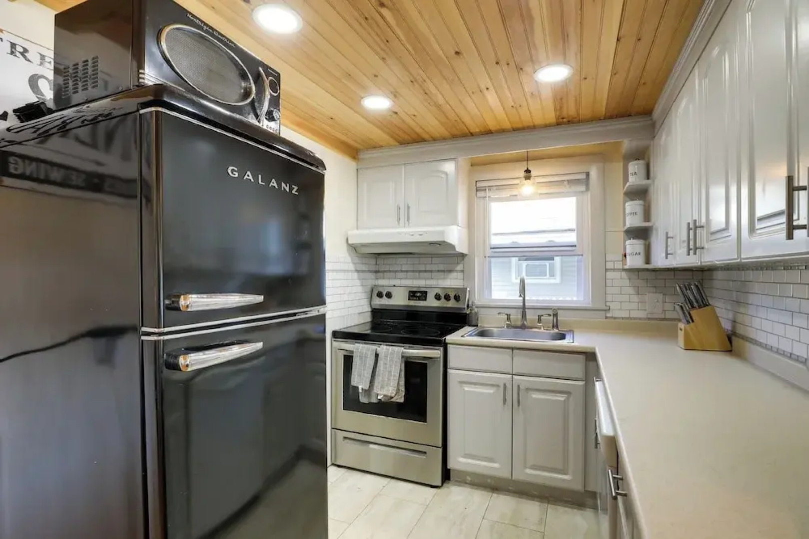 Riverfront New Hampshire Cottage w/ Boat Dock