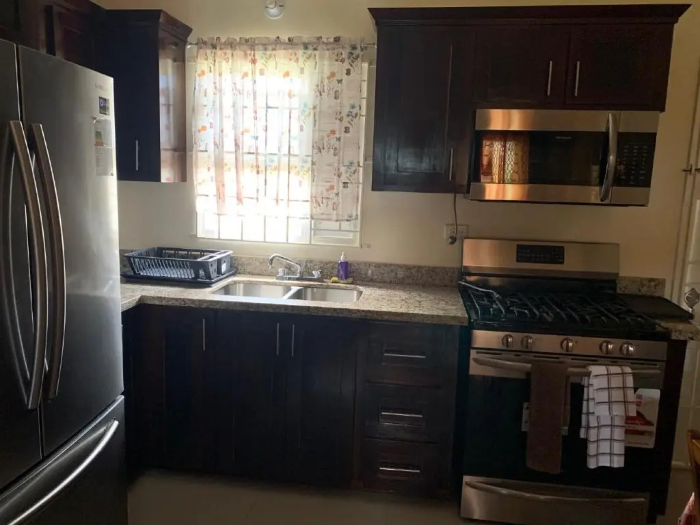 Sasha's Seaside Villa