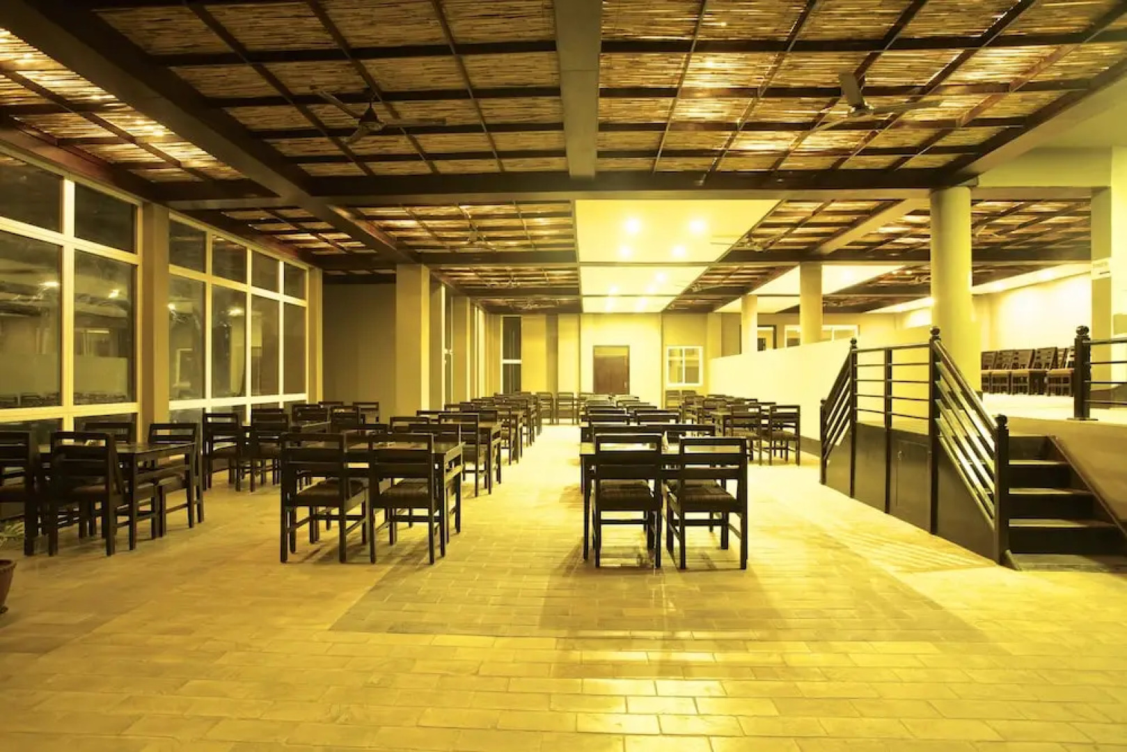 Serene Highway Resort