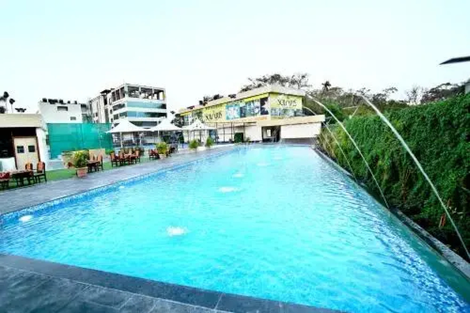 Solaris Hotel And Club