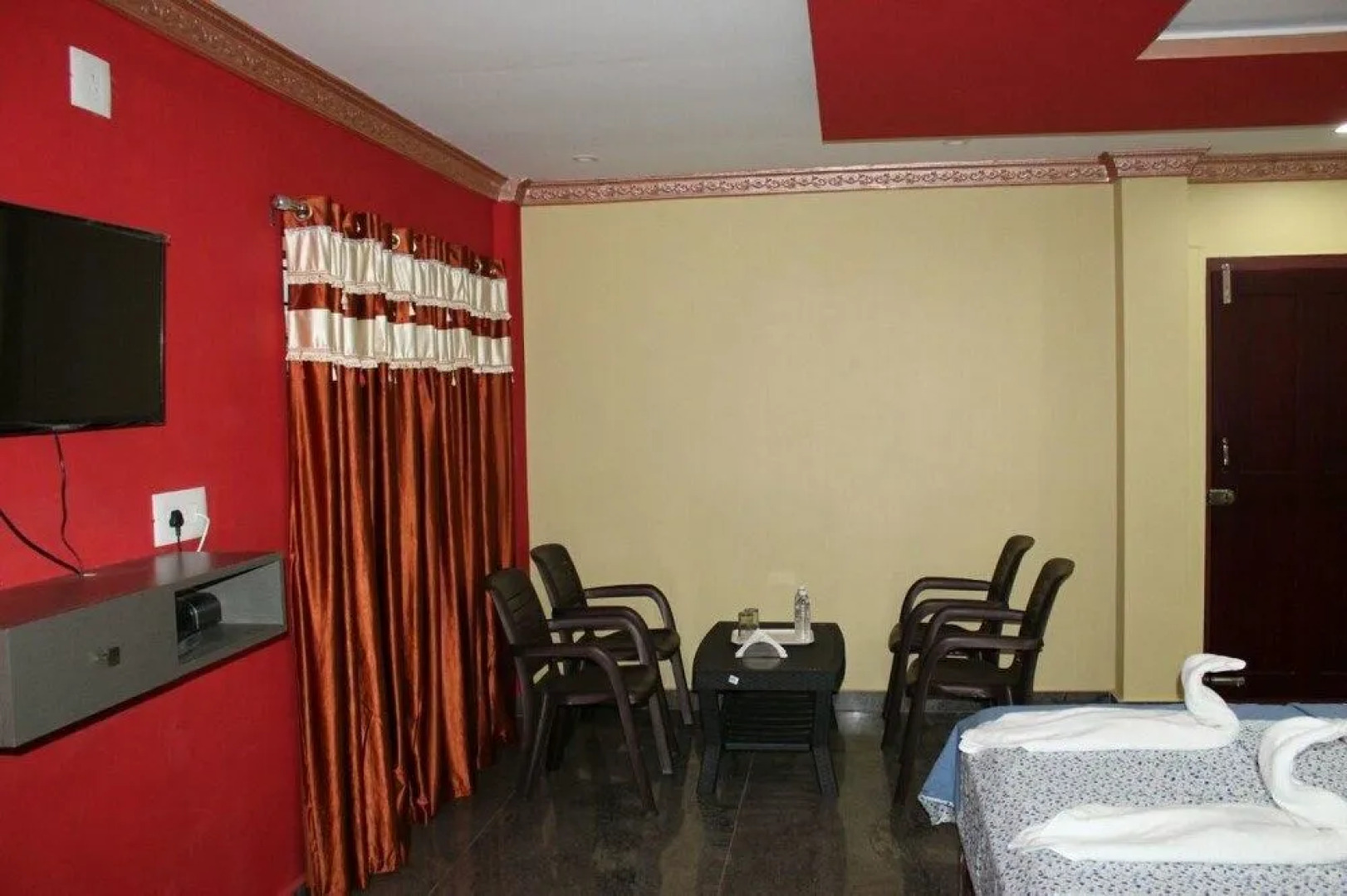 Iroomz Sri Vinayaka Comforts