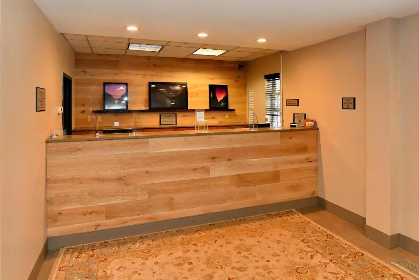 Country Inn & Suites by Radisson, Mount Morris, NY