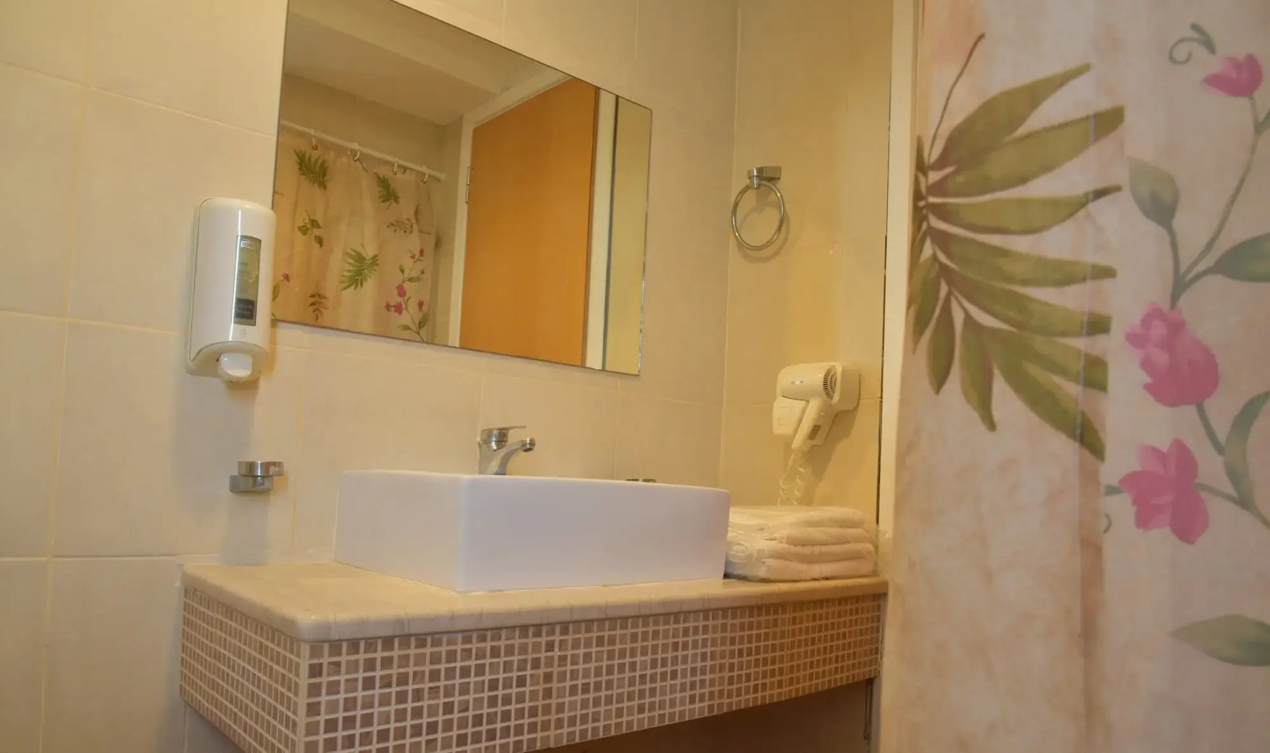 Bristol Sea View Apartments