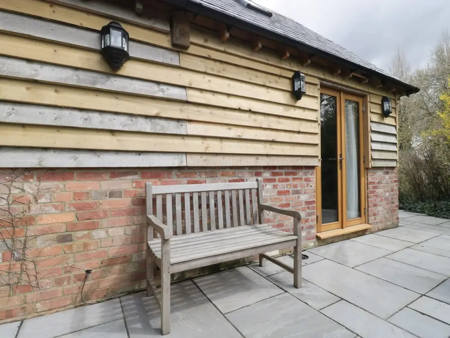 The Courtyard - Hilltop Barn