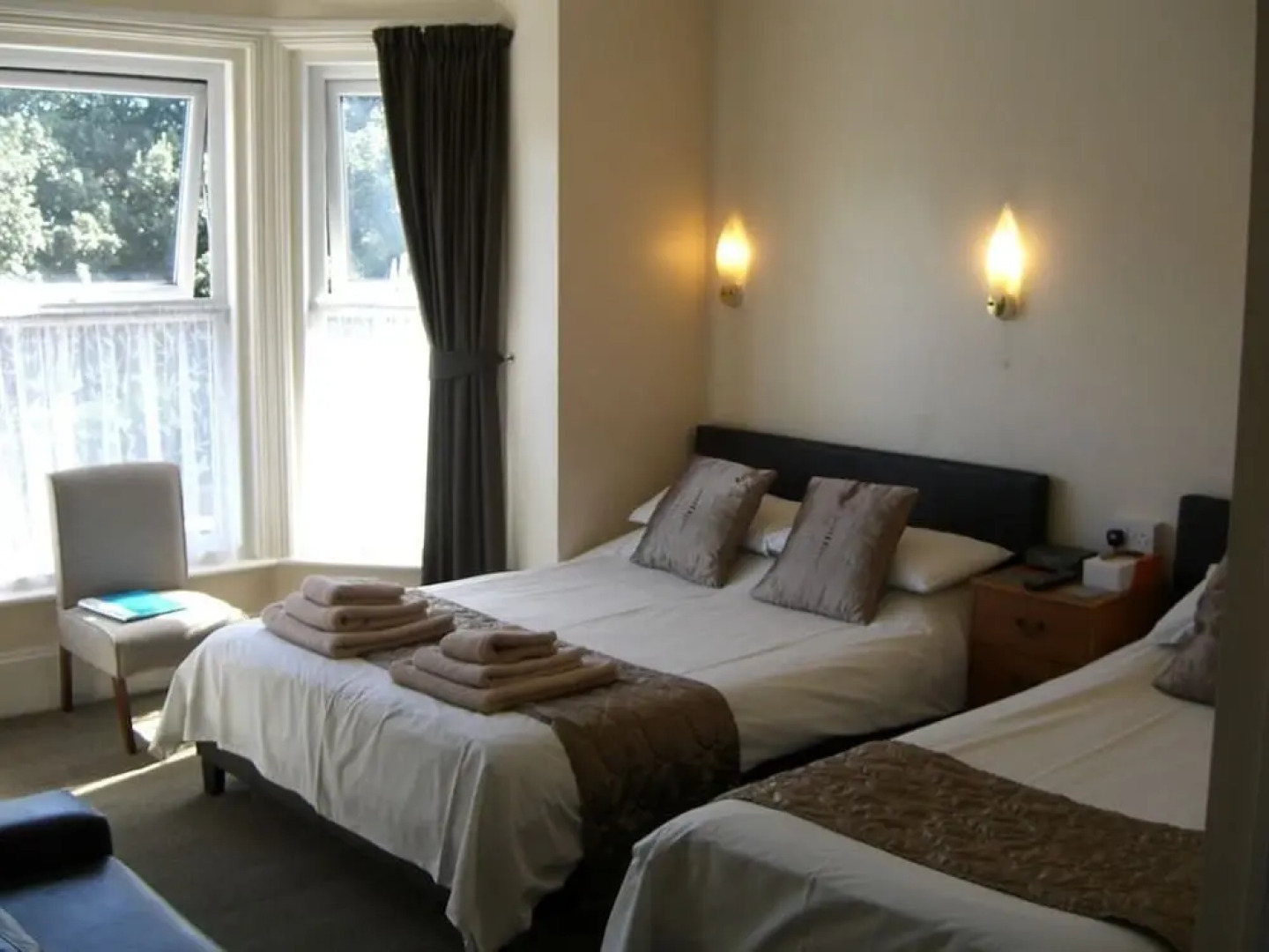 Spindrift Guest House - Adults Only